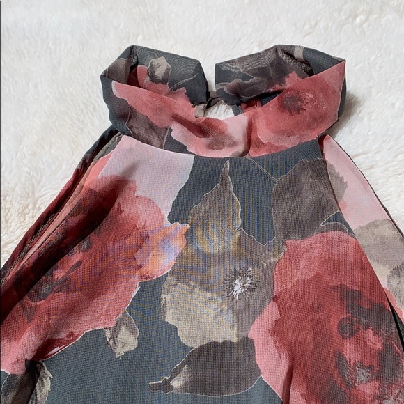 Bluemint Size Small Dressy Tank - Picture 3 of 6